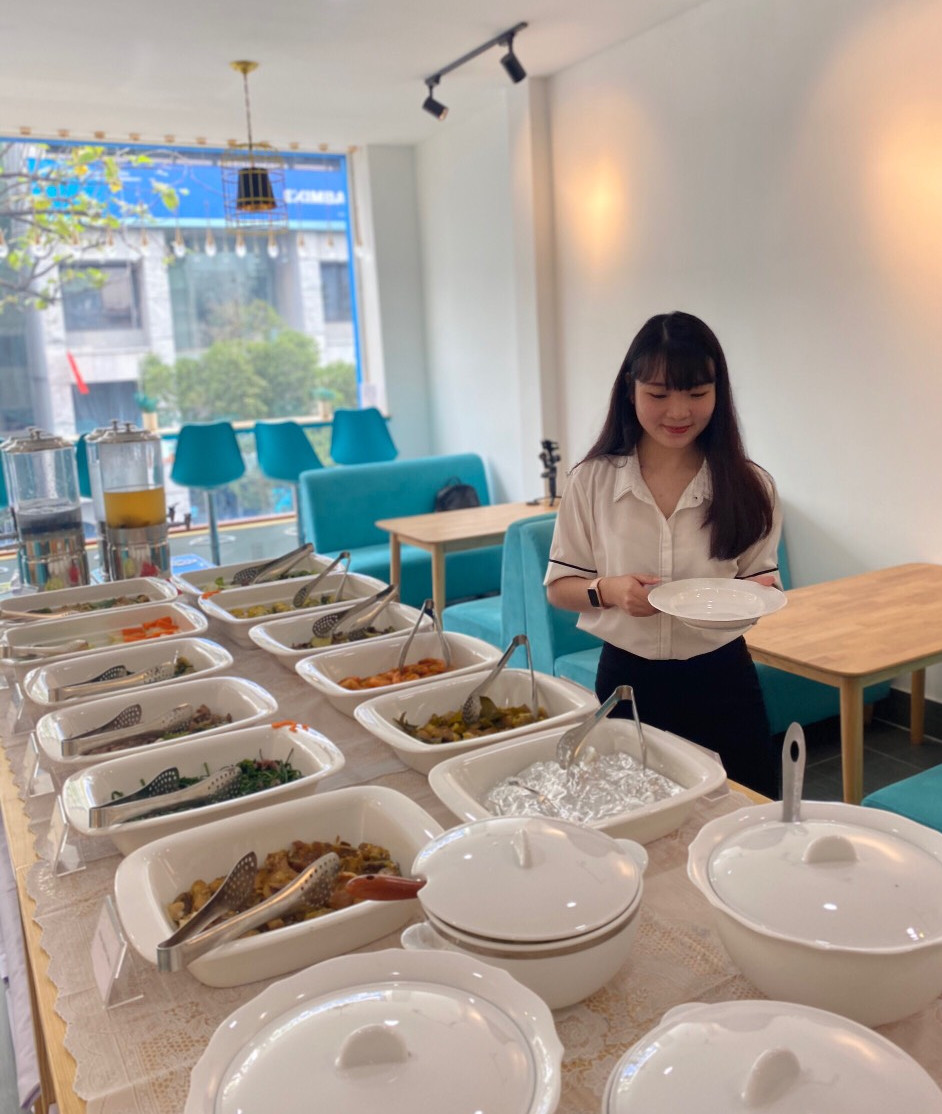 buffet cơm