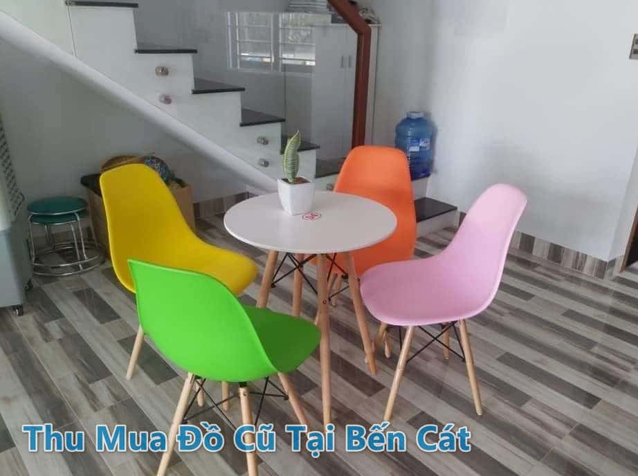thu mua bàng ghế văn phòng