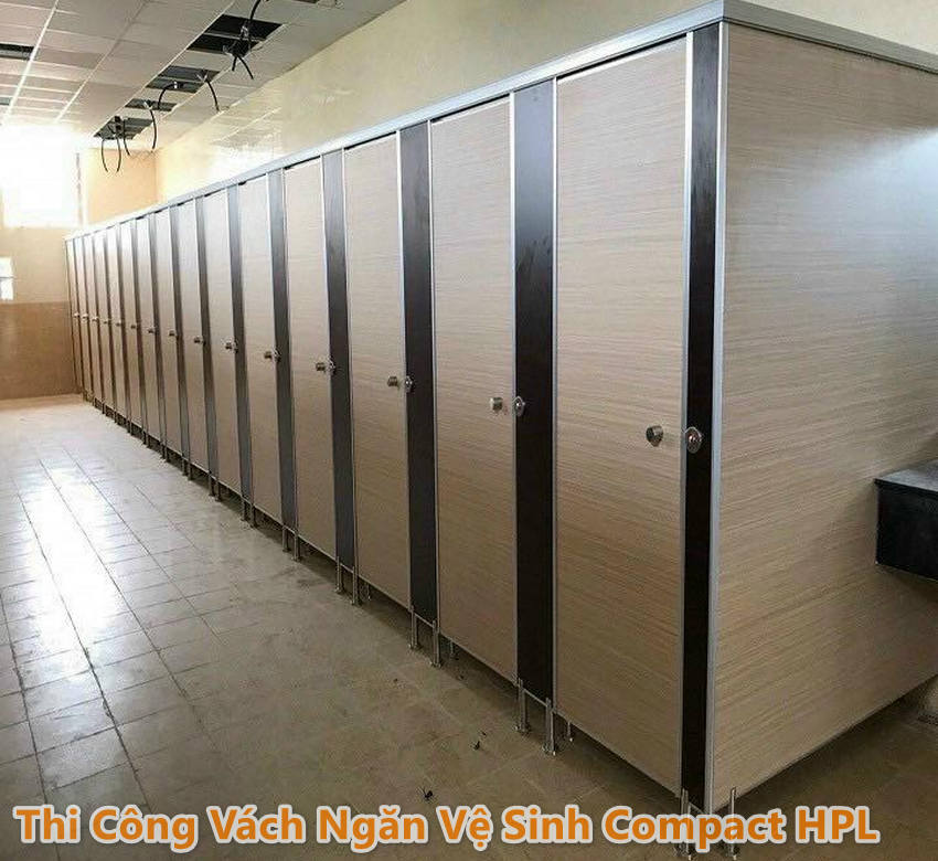 thi công vách ngăn vệ sinh tốc hành