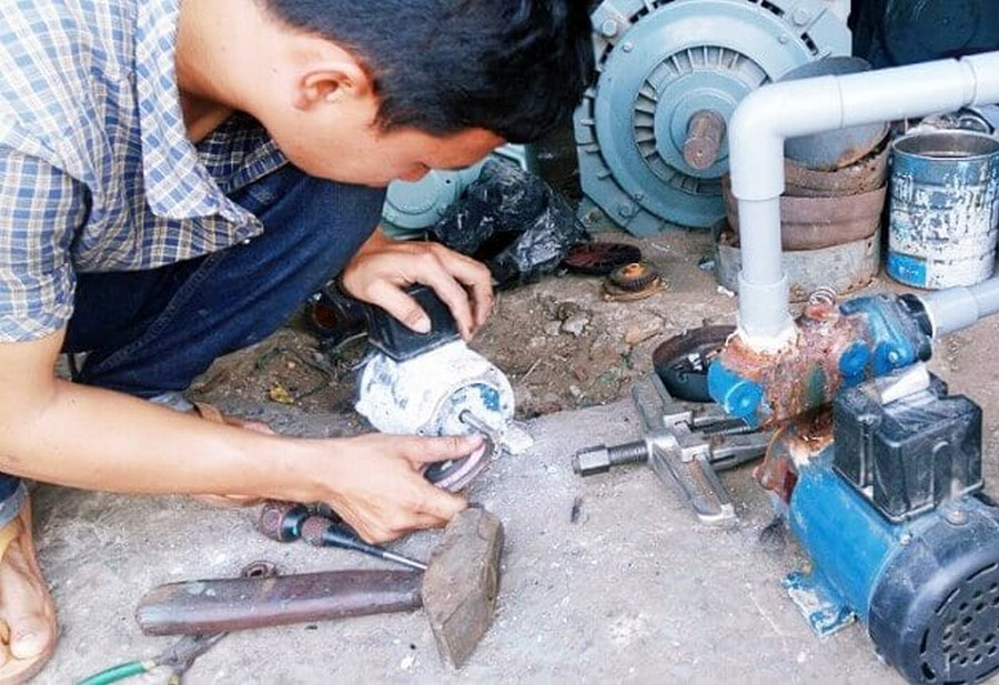 sửa chữa máy bơm nước tại nhà