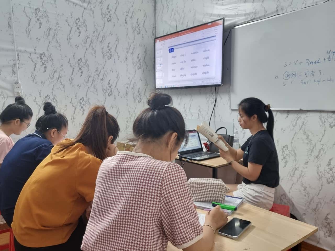 Trung tâm Tiếng Hoa Tân Uyên