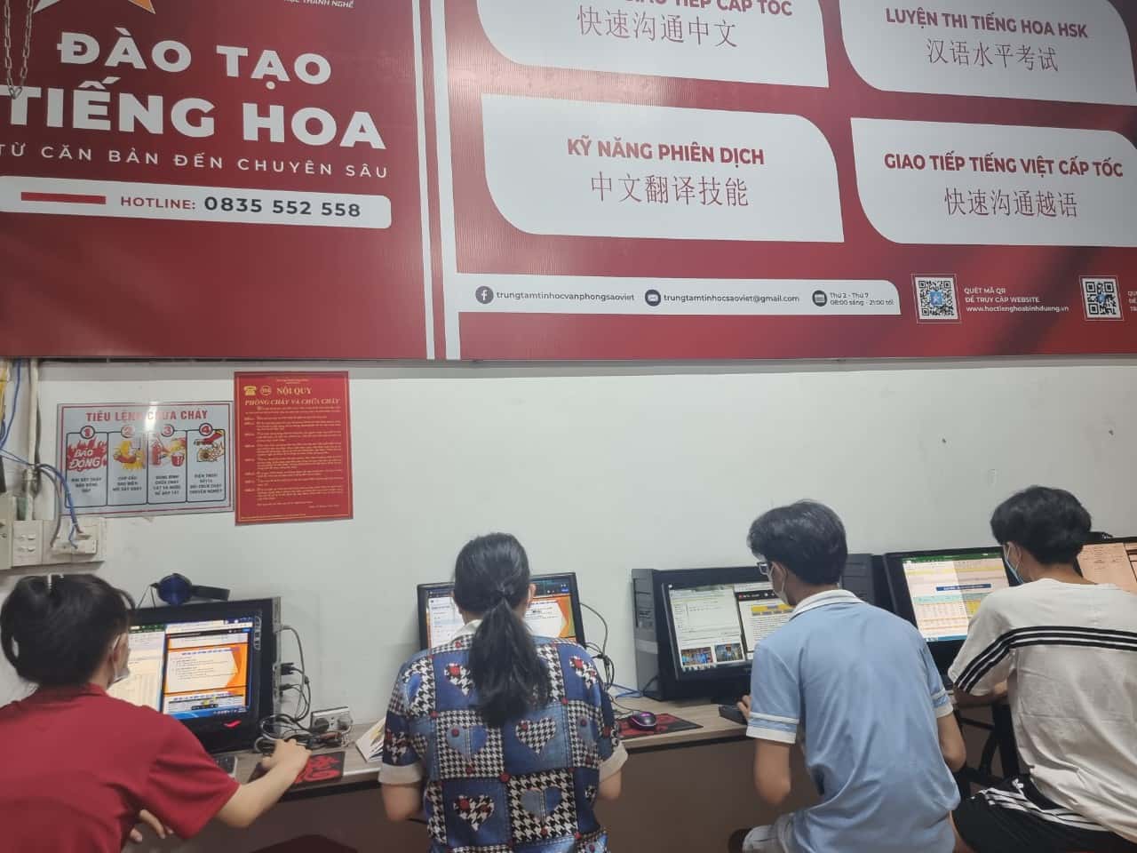 Lớp học tiếng Hoa tại Bến Cát
