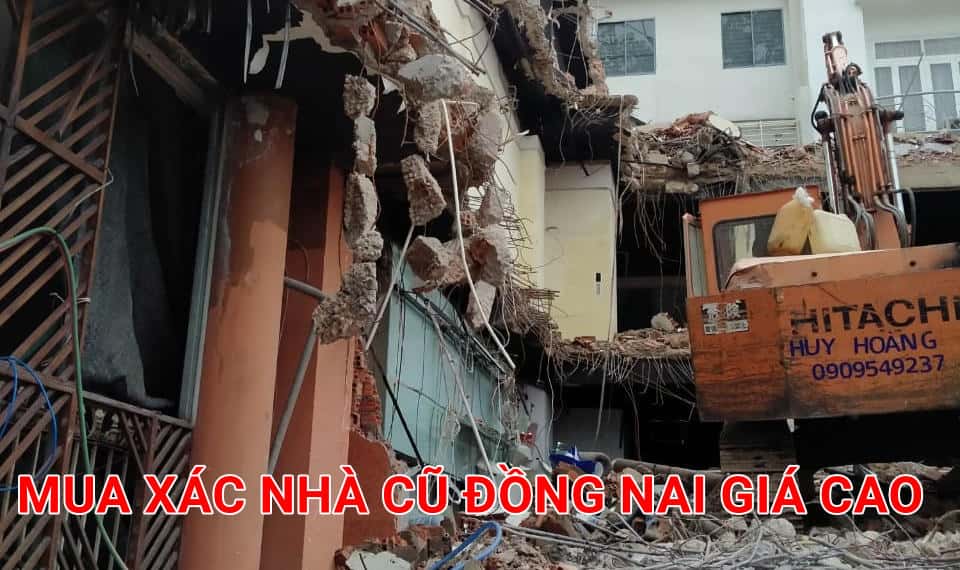 Mua nhà cũ giá cao