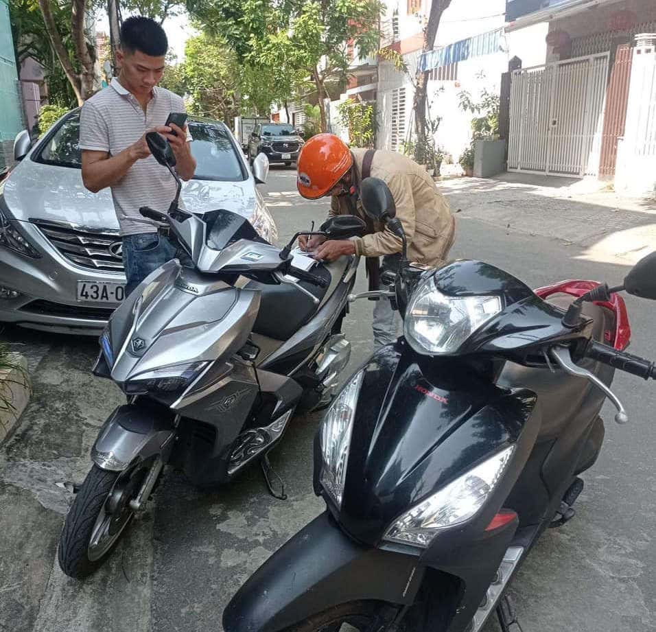 Thủ tục thuê xe máy tại TPHCM
