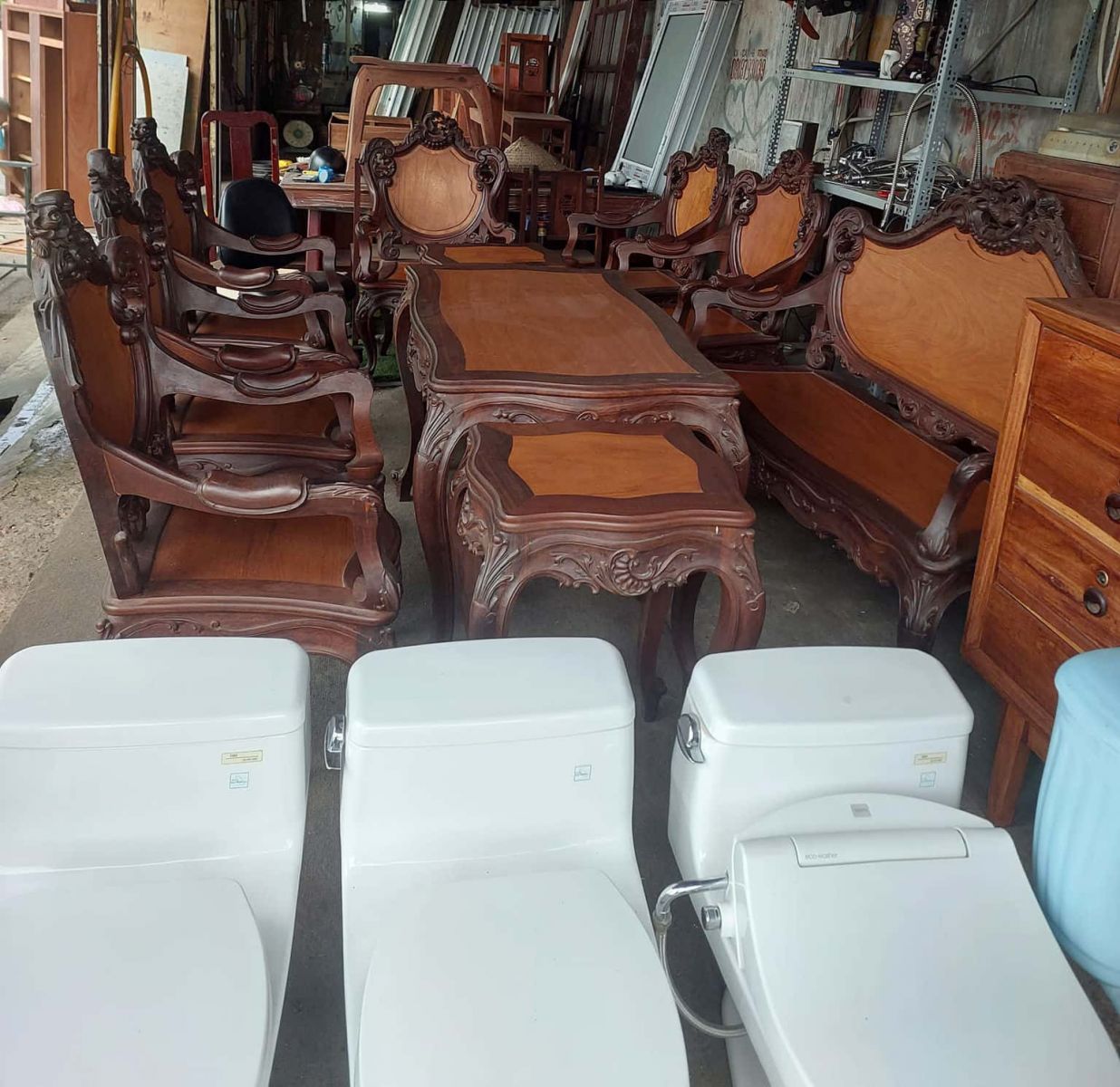Dịch Vụ Thu Mua Đồ Gỗ Cũ Tại TPHCM