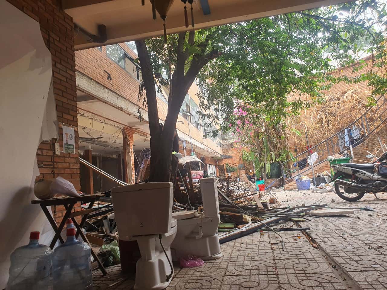 Công ty chuyên thu mua xác nhà cũ